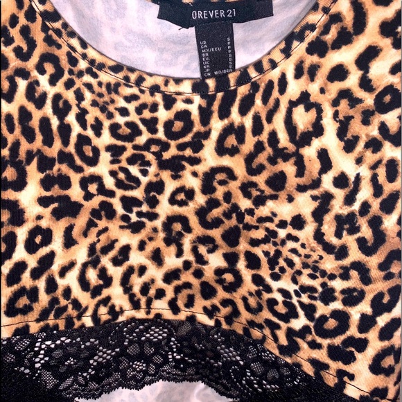 Women’s forever 21 crop top - Picture 2 of 3